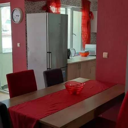 Апартамент Цвети Варна 90Кв.М. 3Стаен До 7 Човека Apartment Varna
