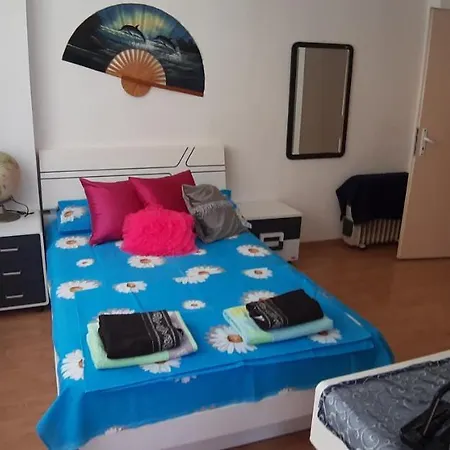 Апартамент Цвети Варна 90Кв.М. 3Стаен До 7 Човека Apartment Varna