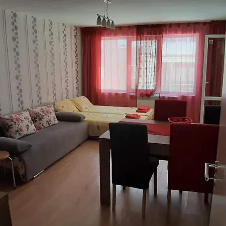 Lägenhet Апартамент Цвети Варна 90Кв.М. 3Стаен До 7 Човека Varna