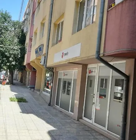 Апартамент Цвети Варна 90Кв.М. 3Стаен До 7 Човека Lägenhet *