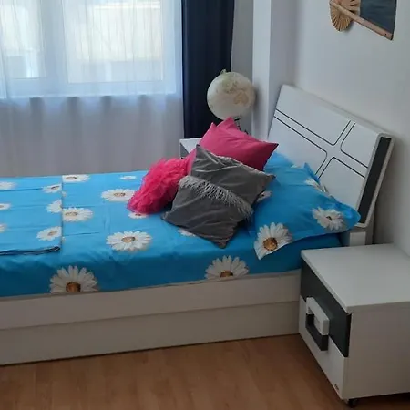 Lägenhet Апартамент Цвети Варна 90Кв.М. 3Стаен До 7 Човека Varna